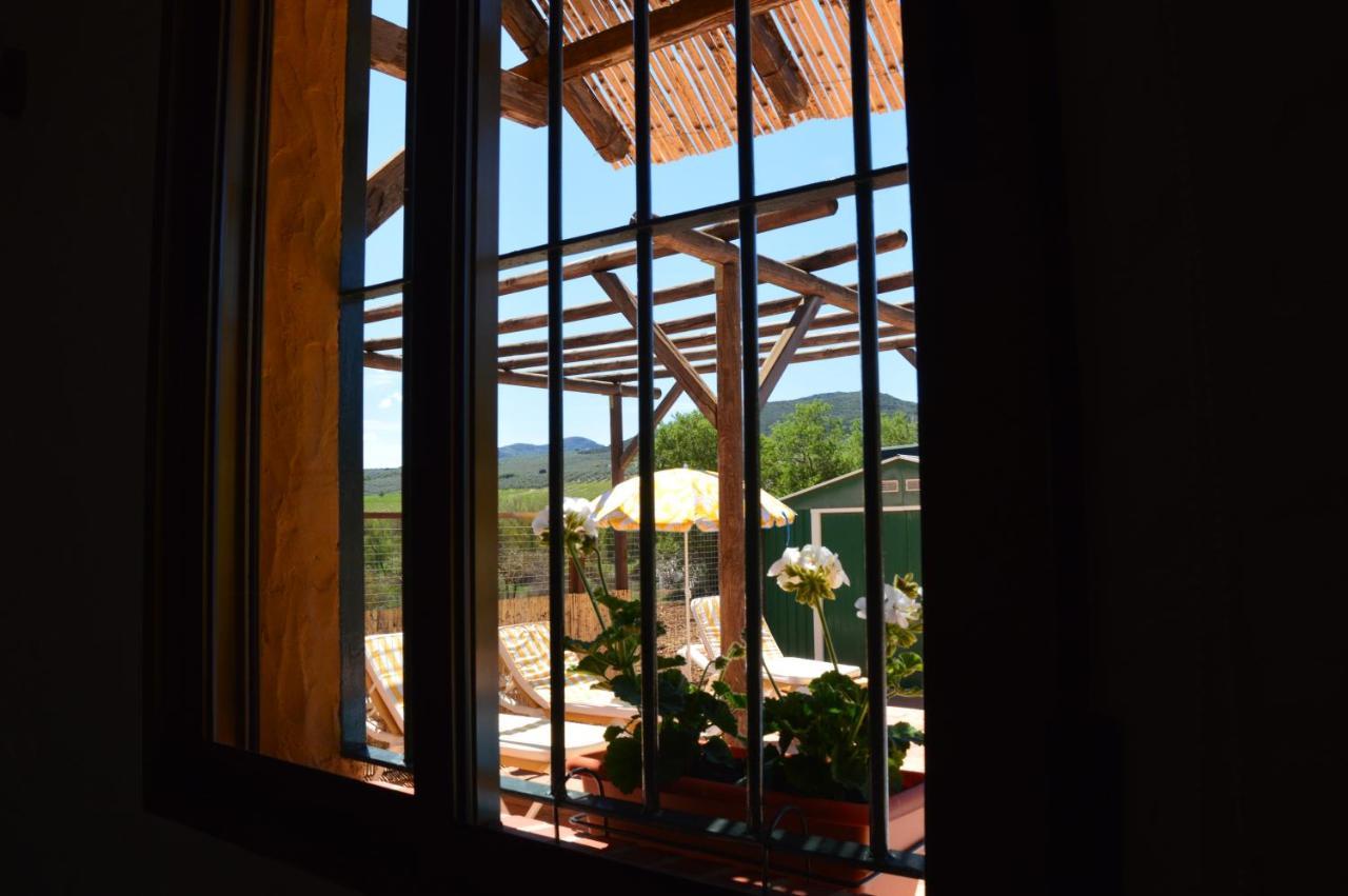 Cortijo Petra Bed & Breakfast Villanueva del Rosario Exterior photo
